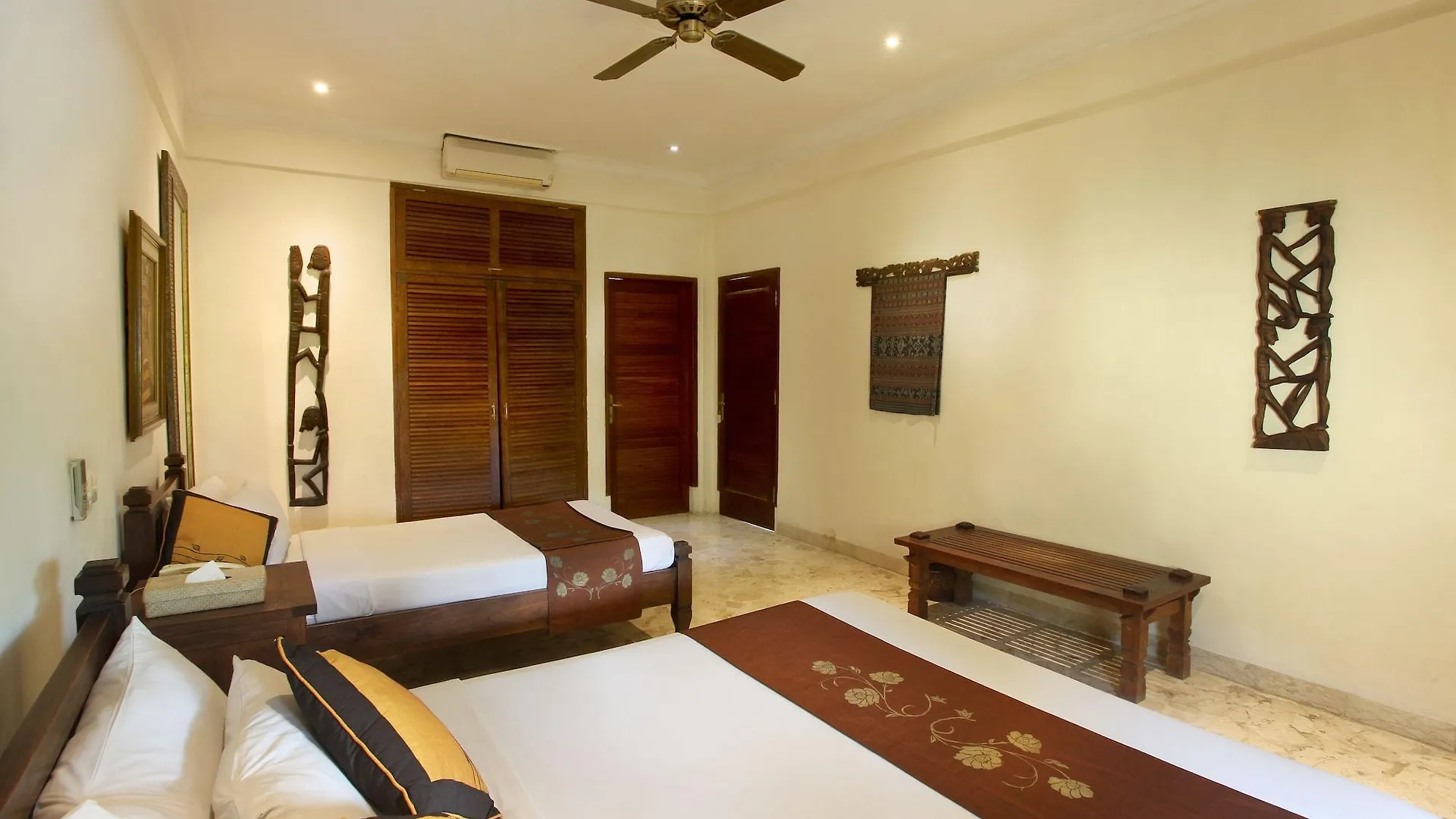 Villa Plawa 0*, Seminyak (Bali) Indonesia