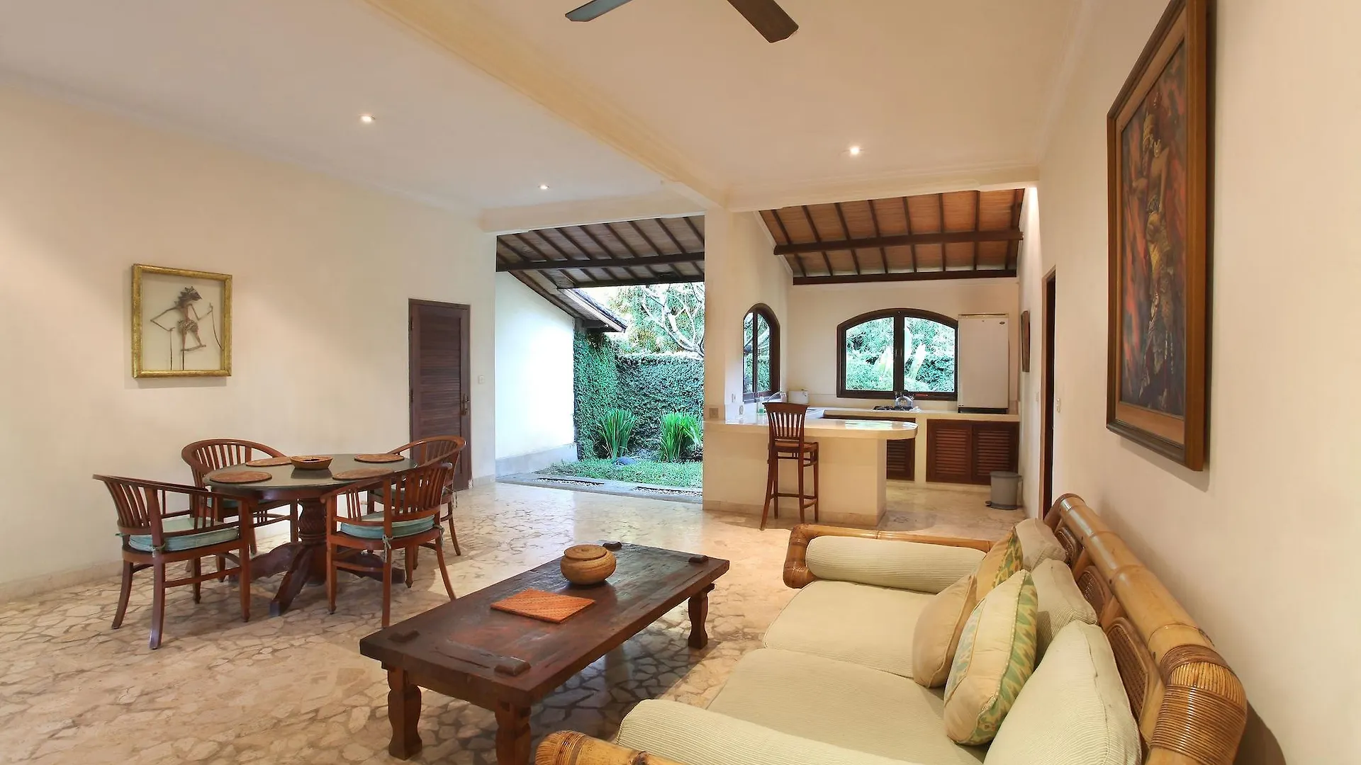 Villa Plawa Indonesia
